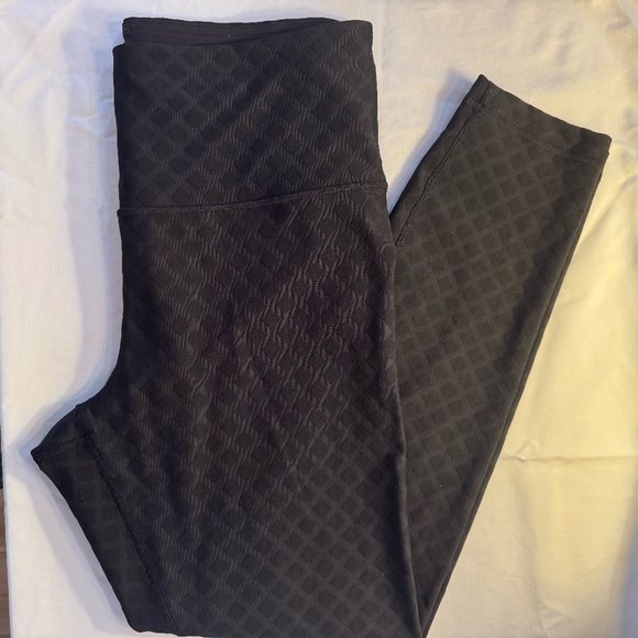 🖤 Lululemon 3D Jacquard Diamond Train High-Rise Tight 25” Black Size 12 NWOT - Picture 2 of 9